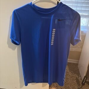 Nike women’s Athletic tee